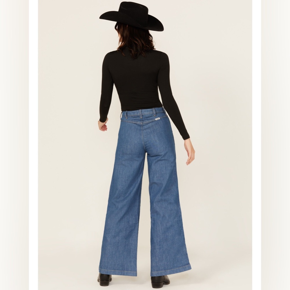 NWT Wrangler High Rise Trouser Wide Leg Jeans Original Rinse Size 25 x 32 - Picture 3 of 8